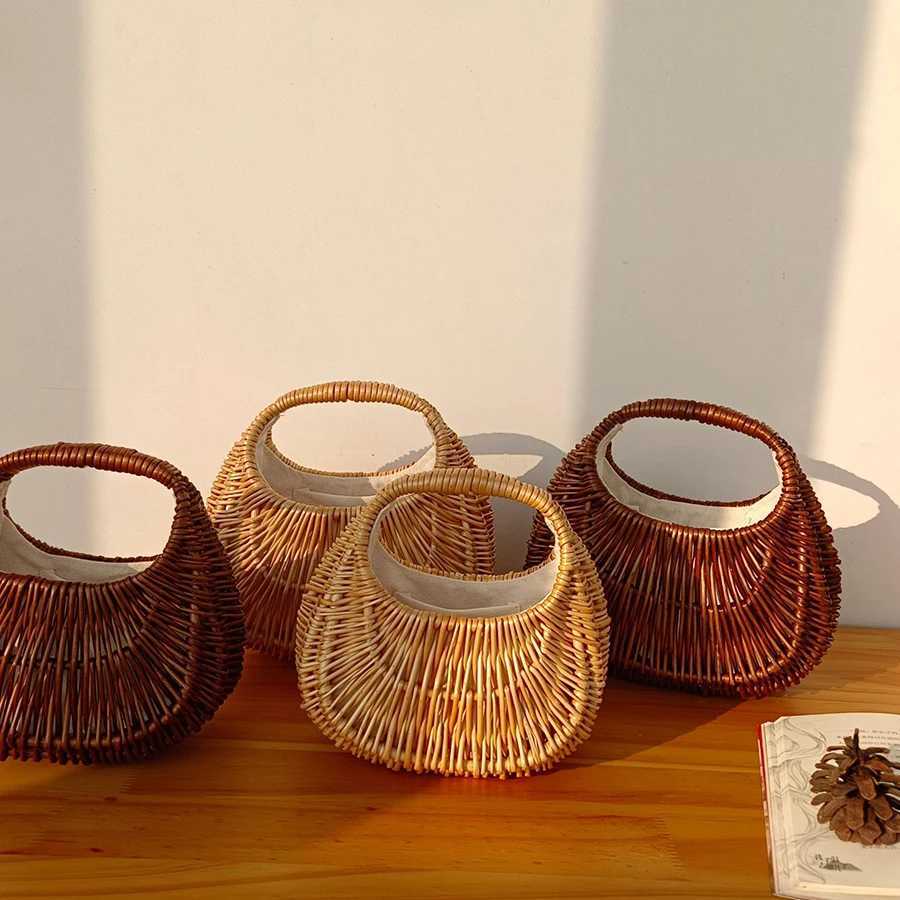 New Summer Bohemian Rattan Straw Bag Ladies Vegetable Basket Woven Bag Women Totes Bag Casual Travel Beach Clutch Bags Sac Z250903