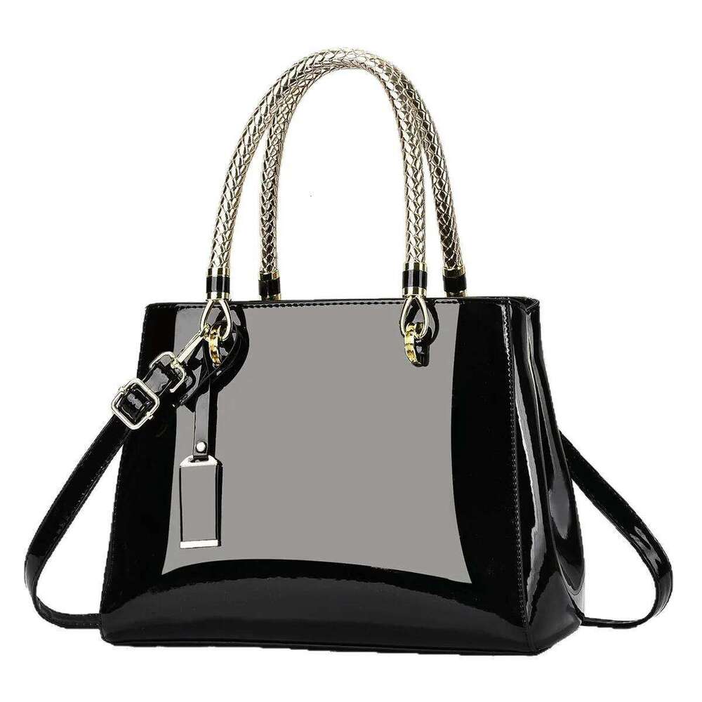 High End Mirror PU 2025 Light Fashionable Patent Leather Handbag Large Capacity Casual Shoulder Crossbody Bags