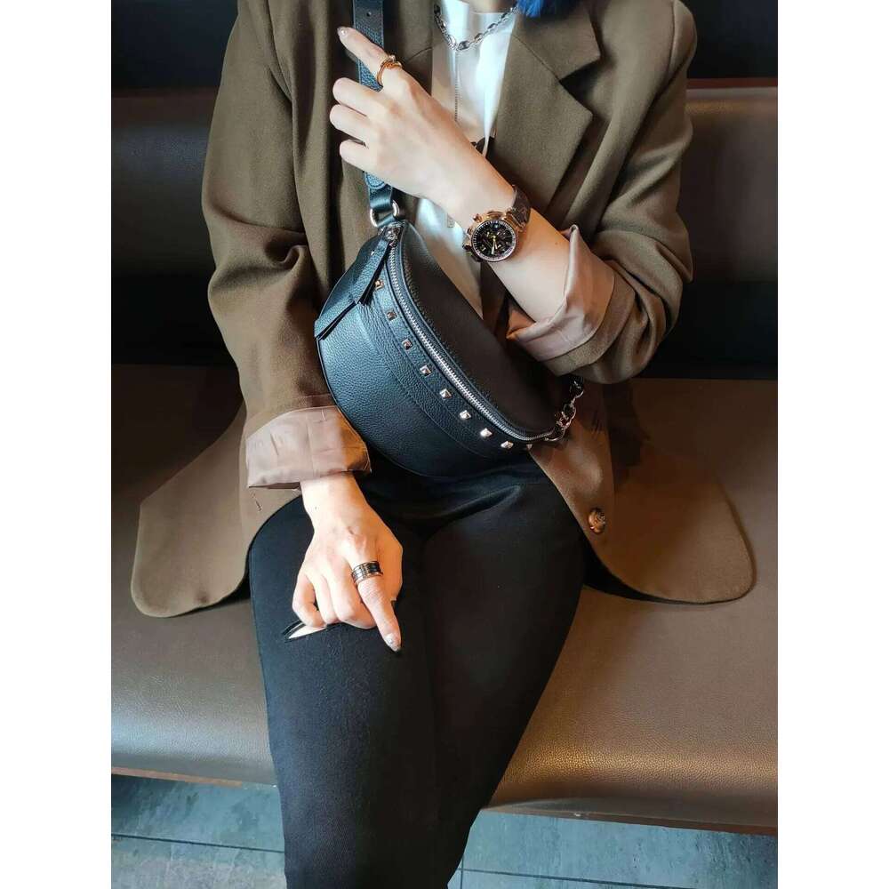 Designer Bags 2025 Genuine Female Korean Version Soft Leather Chest Ins Youth Willow Studs Crossbody Waist For Women Saddle Bag
