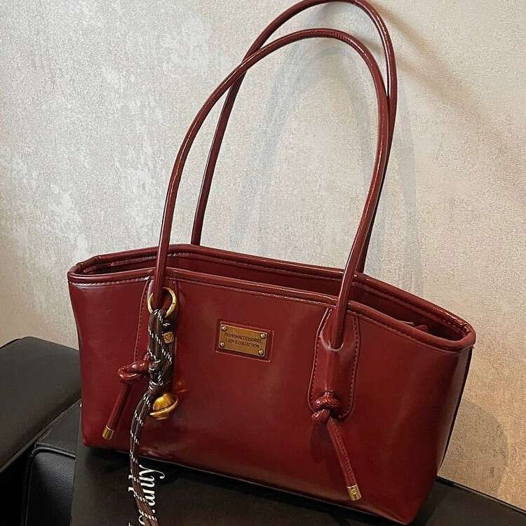 French Style Underarm for Women 2025 New Winter Fashion Niche Shoulder Versatile Large Capacity Commuter Bag