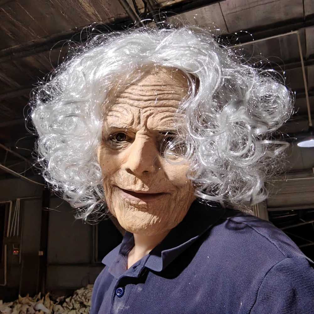 Realistic Granny Old Woman Latex Mask Moving Mouth Soft Rubber Lady Grandma Masques With Wig Halloween Costume PropsXJ250905