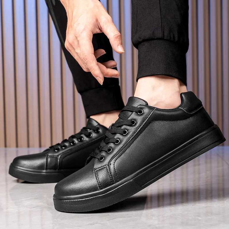 Mens Business Casual Shoes Soft Moccasin Shoes Comfortable Casual Shoes for Men Autumn Solid Black White Men Sneakers Z250905