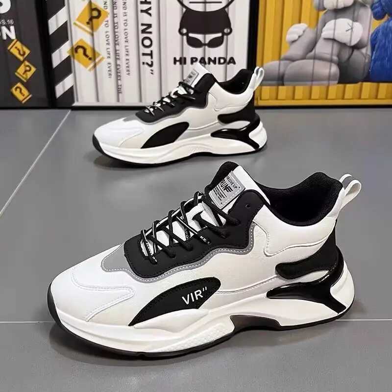2025 Flat Bottomed Casual Sports Shoes Mens Casual Shoes Wearresistant Skateboard Shoes Walking Leisure Running Sneakers Z250905