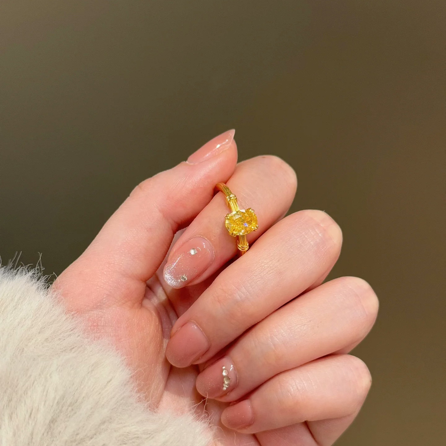 2025 Ins Top Sell Wedding Rings Luxury Jewelry 18K Gold Fill Oval Cut Yellow 5A Cubic Zircon CZ Diamond Gemstones Party Elegant Women Open Ring Adjust