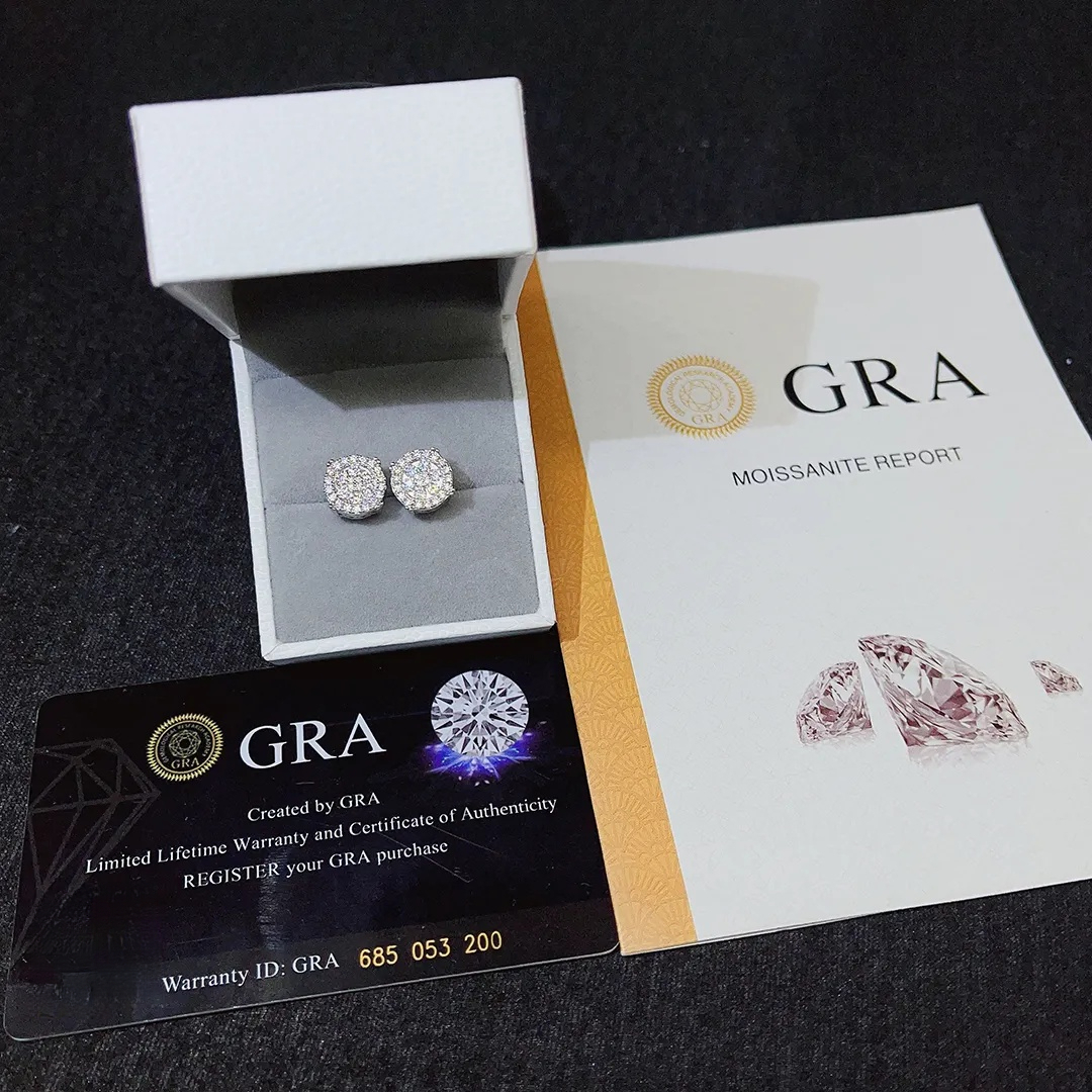 Fashion stud earrings 925 Designer Jewelry Wholesale Price Popular Hot Sale Iced Out Sterg Sier Jewellery Moissanite Vvs Screw Back Stud Earrings Cate