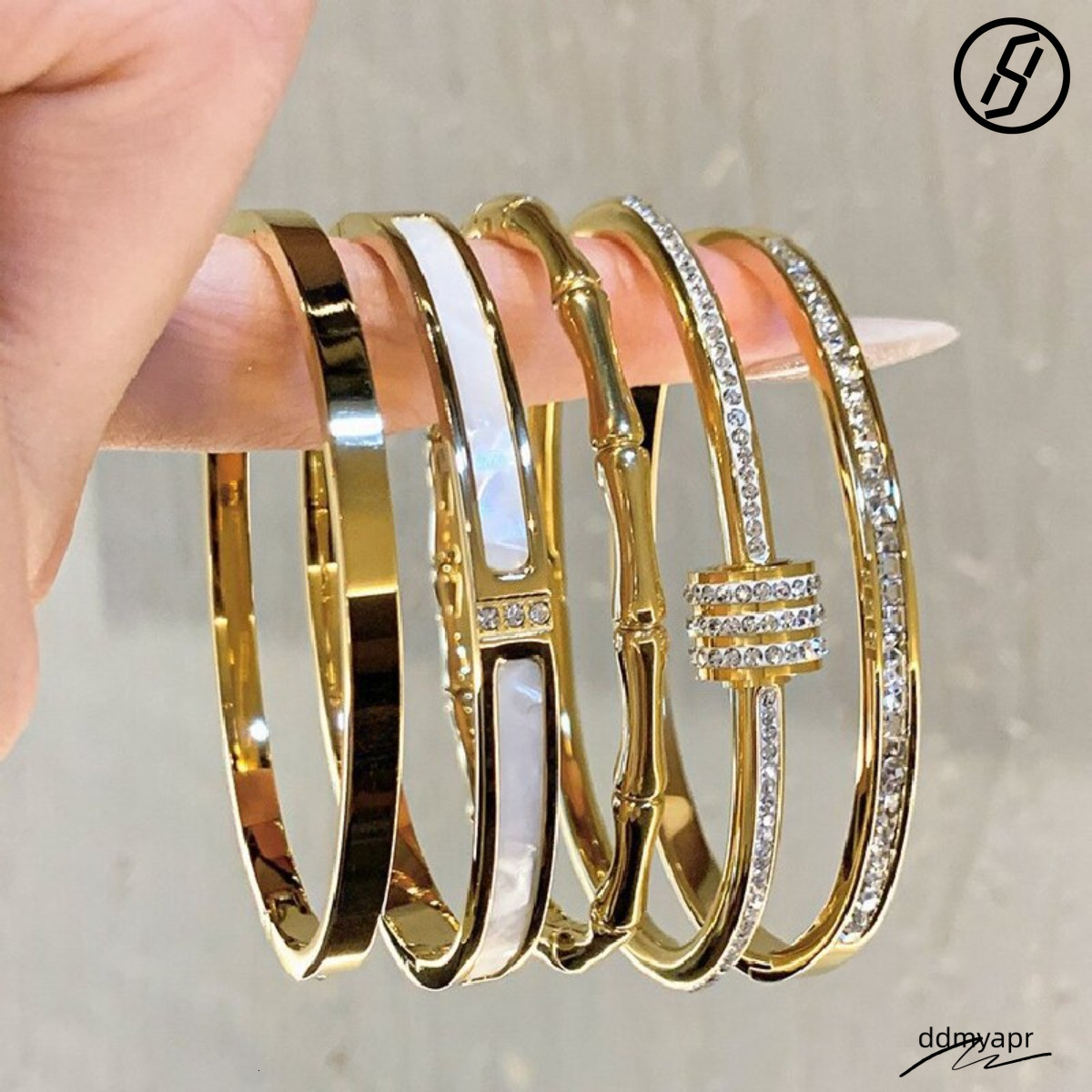 2025 ddmyday New Designer Necklace For Women Original Jewelry Gold Titanium Steel Zircon Couple Light Bracelet