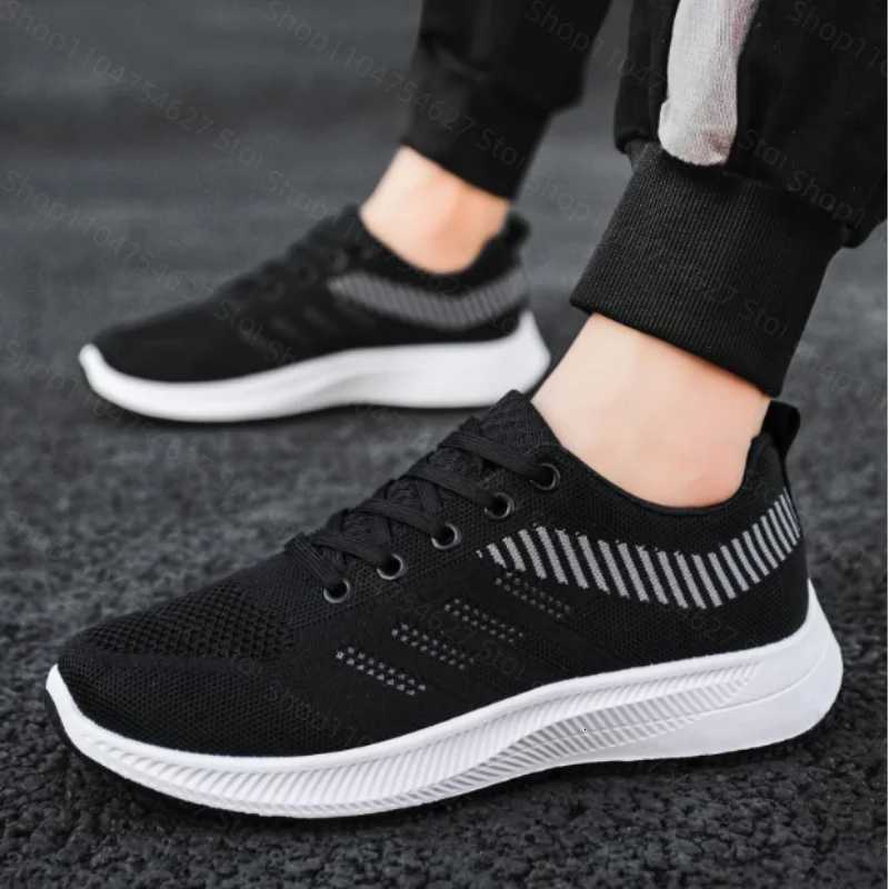 New wearresistant thickened casual shoes for men fashion sports shoes breathable tennis shoes outdoor walking training tennis shoes Z250905