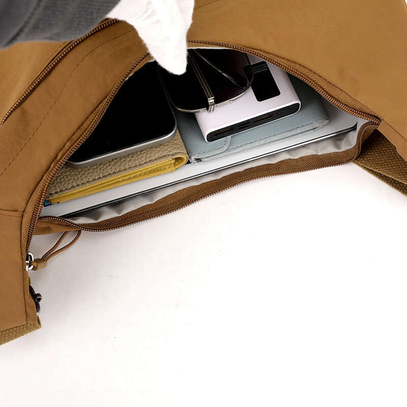 New Harajuku Style Casual Handbag Versatile Nylon Crossbody Tote for Women Simple and Stylish Shoulder Bag