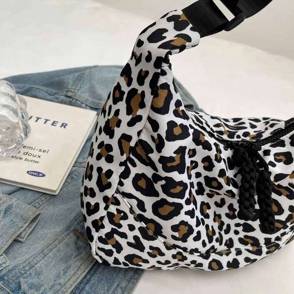 Autumn/Winter Large Capacity Commuter Leopard Print Crossbody Womens Canvas Fashion Casual Shoulder Dumpg Bag