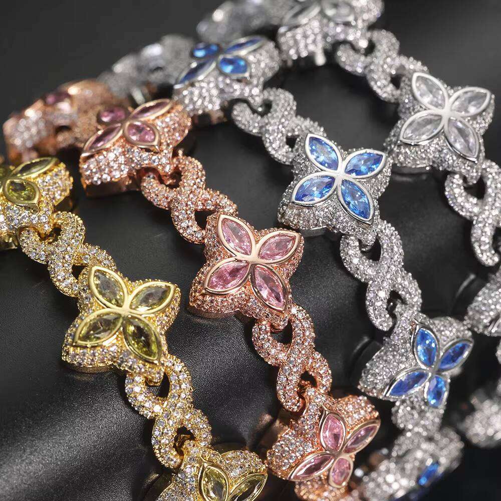 Eskeem Hip Hop Bracelet New Design Infinite Miami Cuban Link Chain Four Leaf Clover Iced Out Dia Flower Cross for Women Men