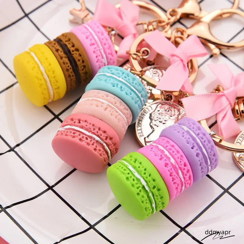 Lovely Ddmydec Aron Eiffel Tower Keychain Bowknot Car Keyring Bag Purse Pendant Food Cake Aroon Key Chain 250522 Ddmydec Ddmydec Ddmydec Ddmydec