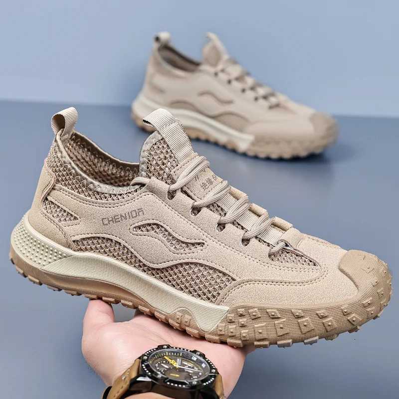 Summer Breathable Hollow Out Mesh Breathable Men Hiking Shoes Outdoor Men Sneakers Climbing Shoes Men Sport NonSlip Shoes Z250905