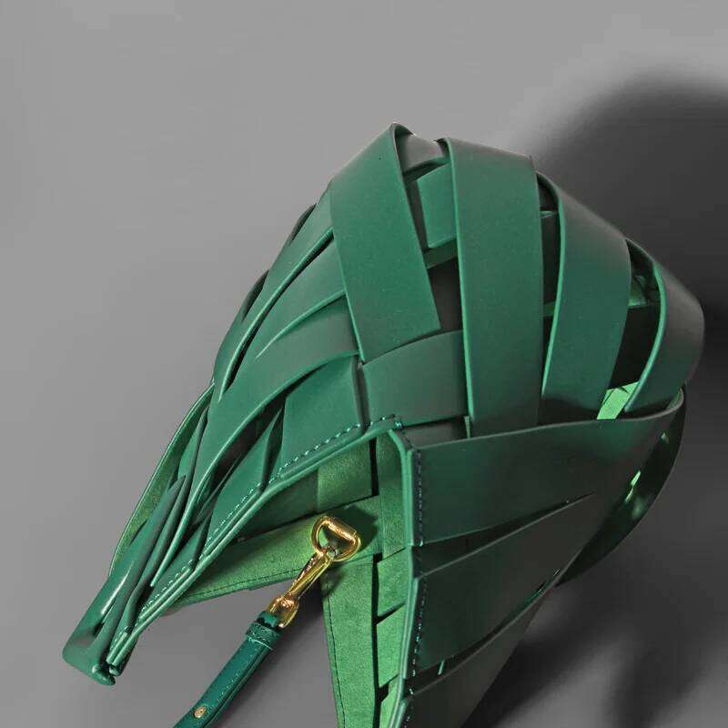 2022 New Trend Fashion Handbags And Purses For Women Designer Triangle Hobos Hollow Out Vegetable Basket Leather Shoulder Bags