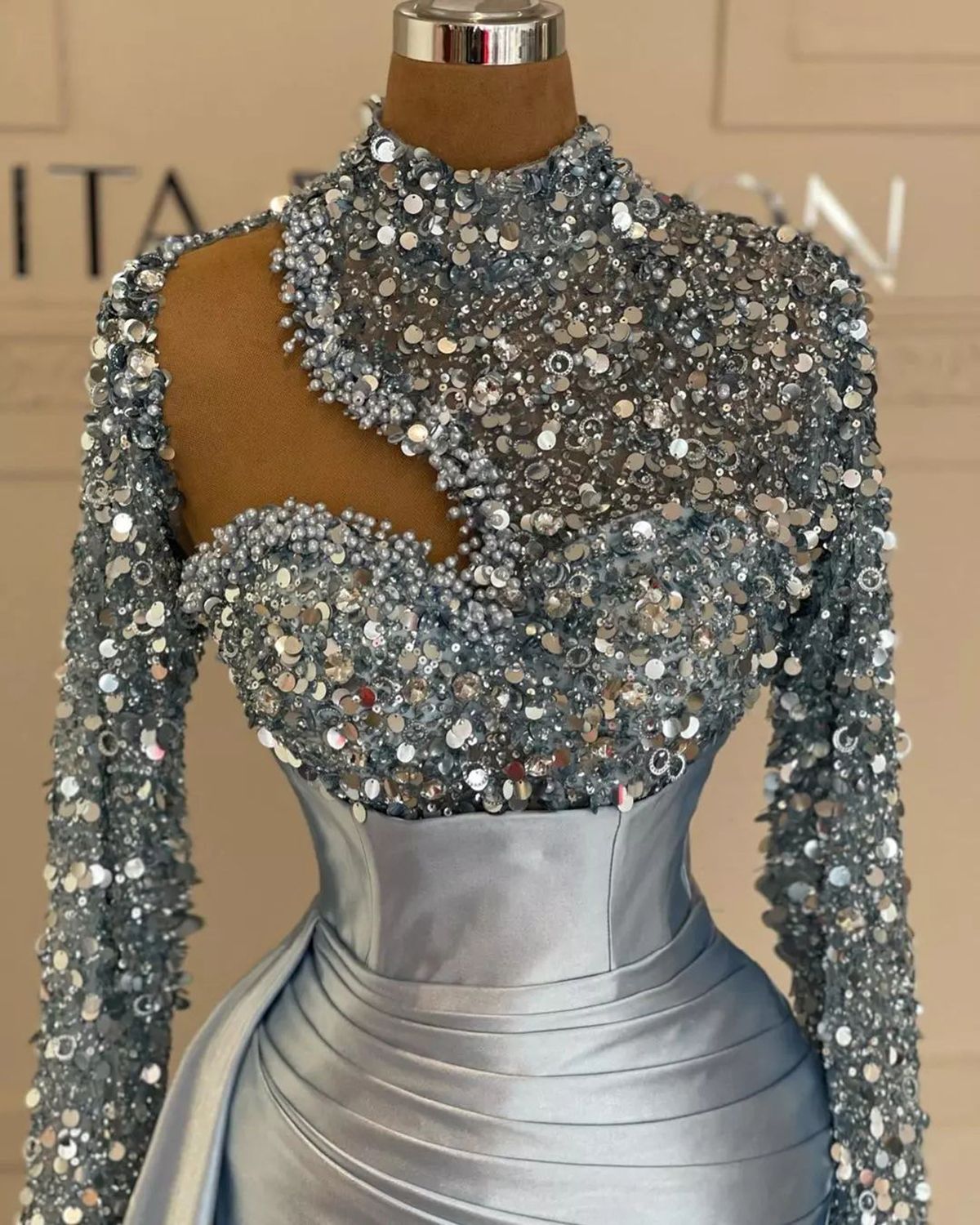 Shiny Sequined Mermaid Evening Dresses High Neck Pearls Beading Full Sleeve Party Gowns Custom Made Robe De Soiree F11 B0312