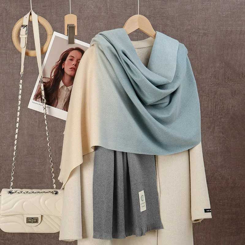 New 2024 Gradient Cashmere Scarf Women Tassel Ombre Shl Winter Warm Blanket Scarves Thick Neckscarf Female MufflerXJ250905
