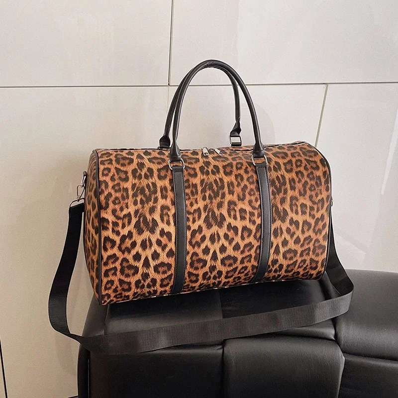 Classic Leopard Print Large Capacity Leisure Luggage Bag With Multiple Pockets And Shoe Compartment Sports Fitness Travel Bag 250903