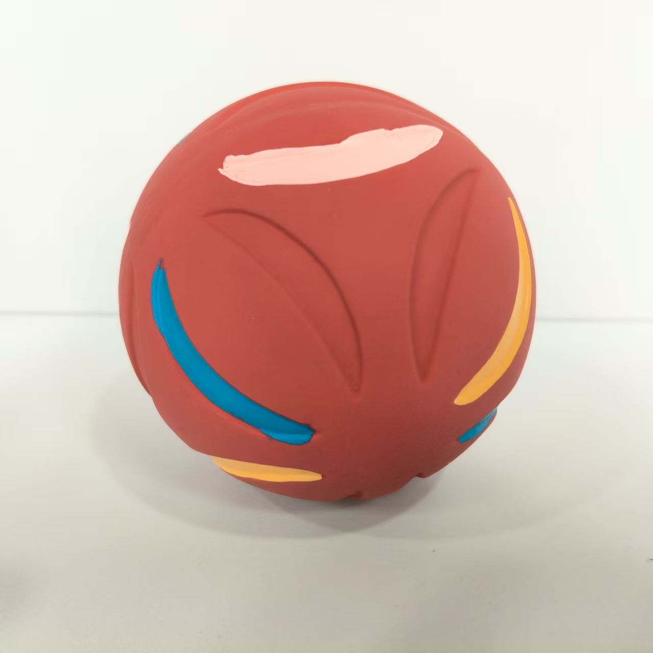 Latex Ball Chewy Dog Toys 9cm Eco-Friendly Non Toxic Bouncy Squeaky Balls for Canine Furry Pet Toys For Small and Medium Dogs 2pcs/Pack