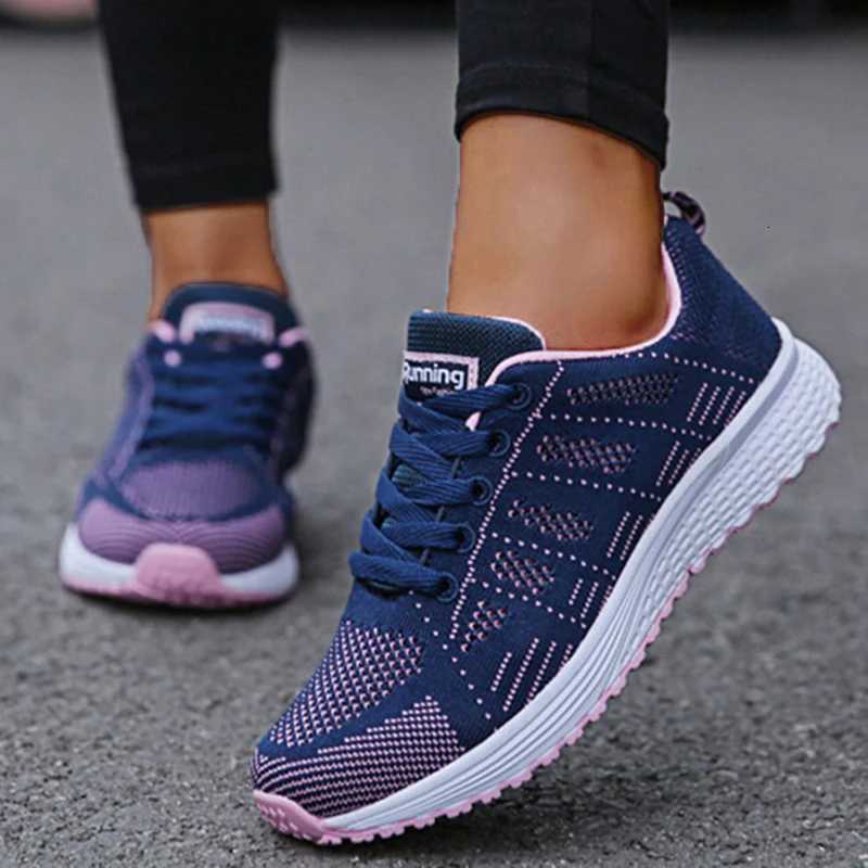 2025 New Fashion Breathable Womens Sneakers Flat Outdoor Woman Vulcanize Shoes Mesh Fabric Lace Up Ladies Shoes Female Footwear Z250905
