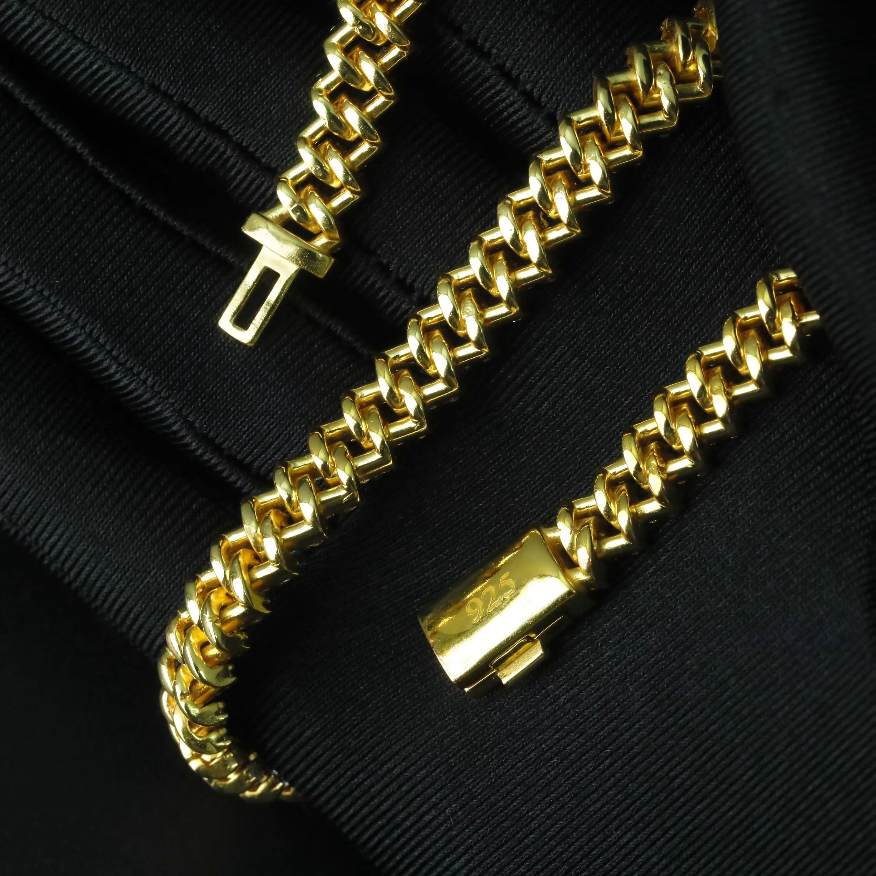 Stylish Hiphop 925 Sterling Silver Hand Prong Setting Iced Out Melee Moissanite Diamond Cuban Link Chain