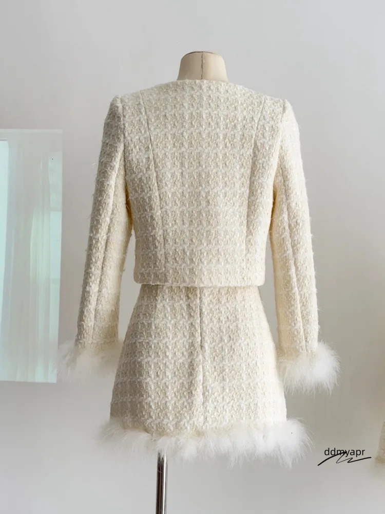 ddmyday Autumn Winter French Vintage 2 Pieces Sets Tweed Jacket Short Coat Feather Splicing Blazerhigh Waist Mini Skirt Suit 240129