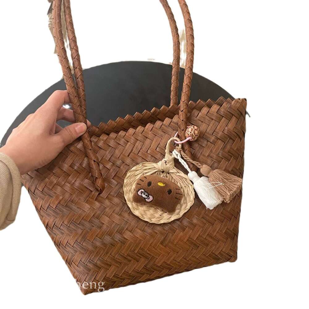 Spring Summer Beach Vacation Woven 2024 New Rattan Handbag Straw Casual Shoulder Bucket Bag