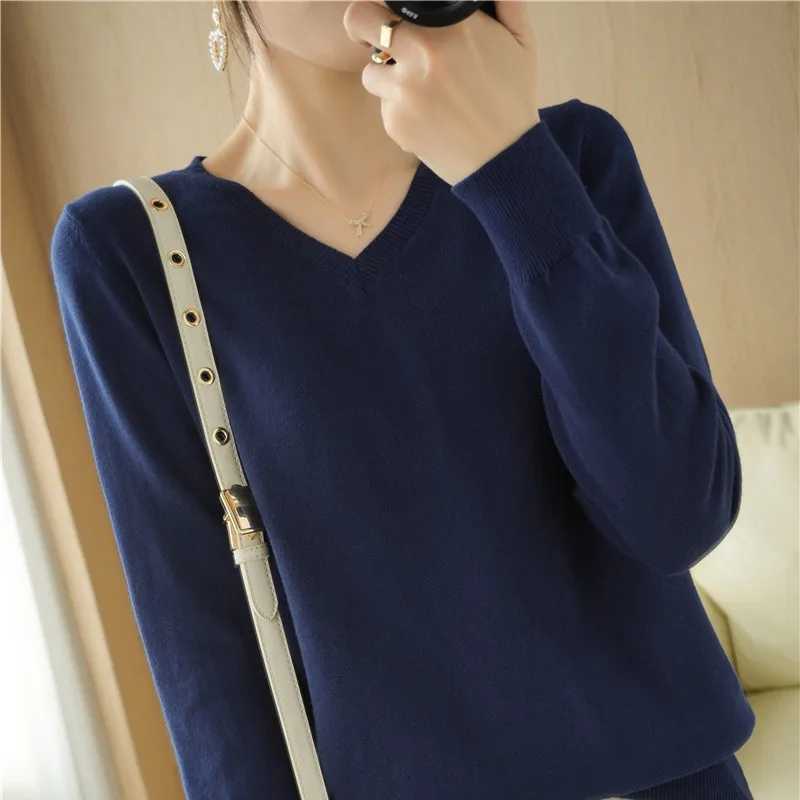 2024 AutumnWinter Womens Peach Vneck Knitted Sweater 100 Long Staple Cotton Korean Edition Fashion Versatile Elegant Top SMY Z250905