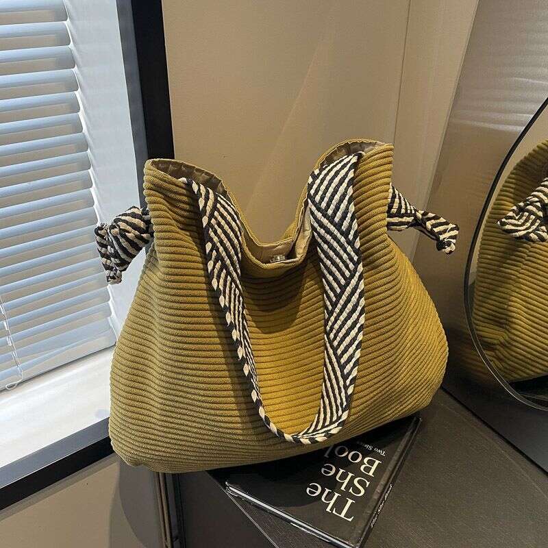 2024 New Bag Wo, High Capacity, High-End Feel, Large Tote, Office Handbag, Canvas Bag, Forest Style, Ins Style For