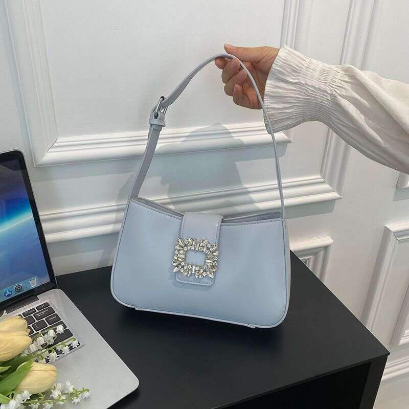 Underarm Bag Woen's 2023 New Niche Design High-End One-Shoulder Messenger Net Red Hot Foreign Style Small Square Bag