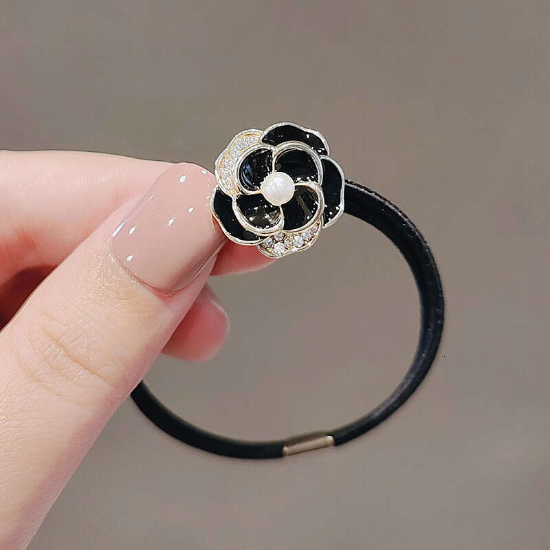 DHcollections 2025 New Korean Retro Camellia Hair Tie, Alloy/Silver-Plated/Gold-Plated, Handmade, High Elasticity, White/Black, Cute Hair Rope for Gir