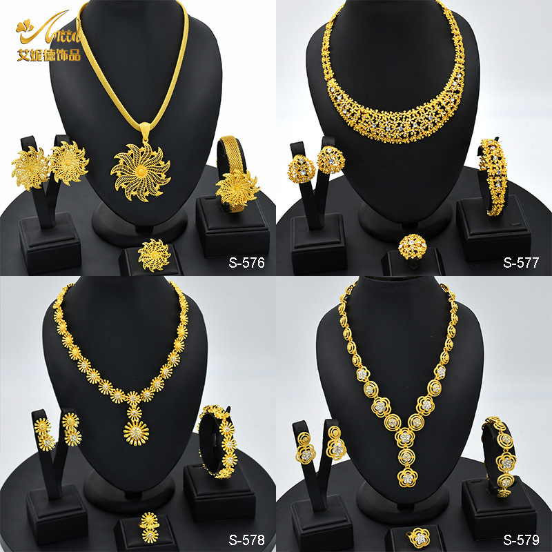 Dubai 24 K gold jewelry bride jewelry set Saudi womens necklace bracelet earring ring set of four 230809