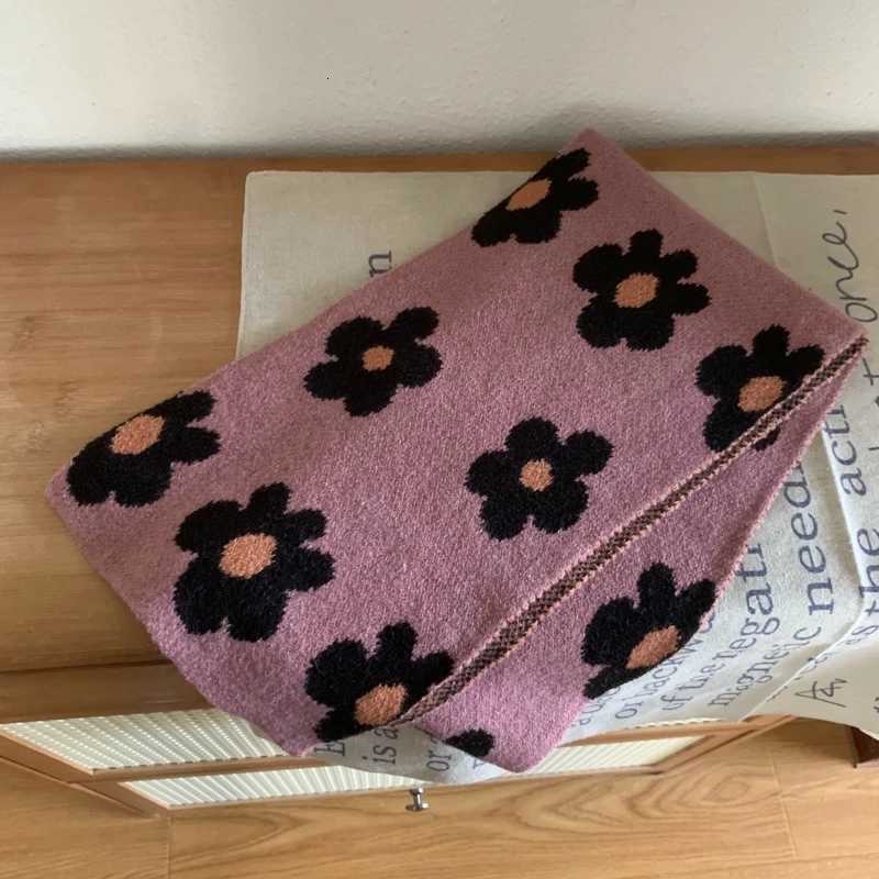 Knitted Scarf Heart Scarf Floret Scarf Thickened Warm Winter Womens Scarves Christmas New Year Gifts For WomenXJ250905