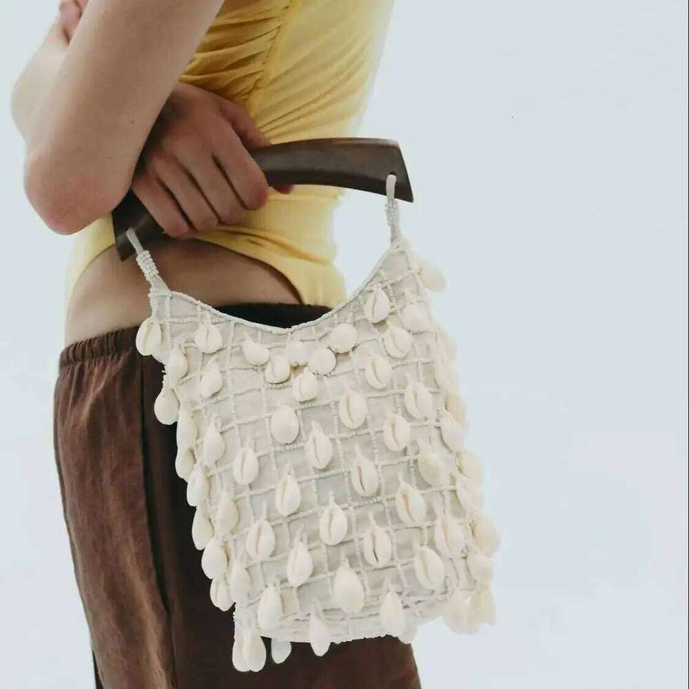 BEADED FABRIC BUCKET BAG, Designer Hollow Out Handbags, Women's Leisure Outdoor Bag with Conch