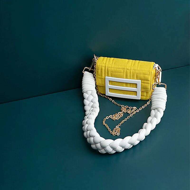 2024 Mobile Phone Woven Strip Mini Bag Single Shoulder Messenger Small Flap Crossbody Fashion Women Designer New