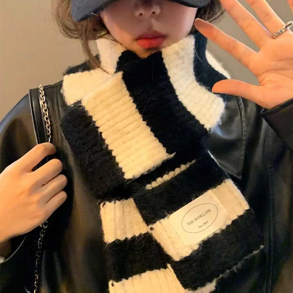 Retro Warm Winter Scarf Striped Soft Long Scarves Thickened Black White Shl Wr WomenXJ250905
