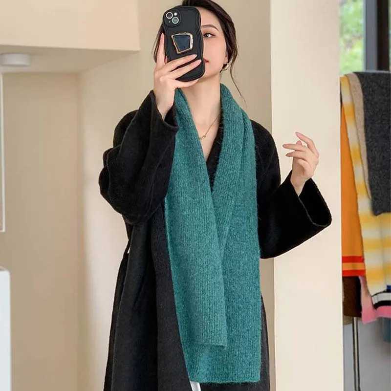 New Fashion Classic Warm Women Scarf Autumn Winter Elegent Imitation Cashmere Knitted Thickened Scarfves Female Thermal MufflerXJ250905