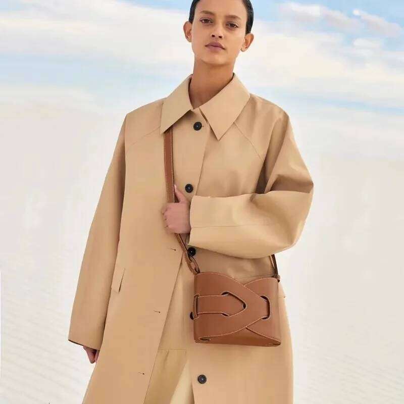 French Niche 2025 High Quality PU Shoulder Bag Trendy Designer Purse Girl Leather Messenger Handbag Simple Woven