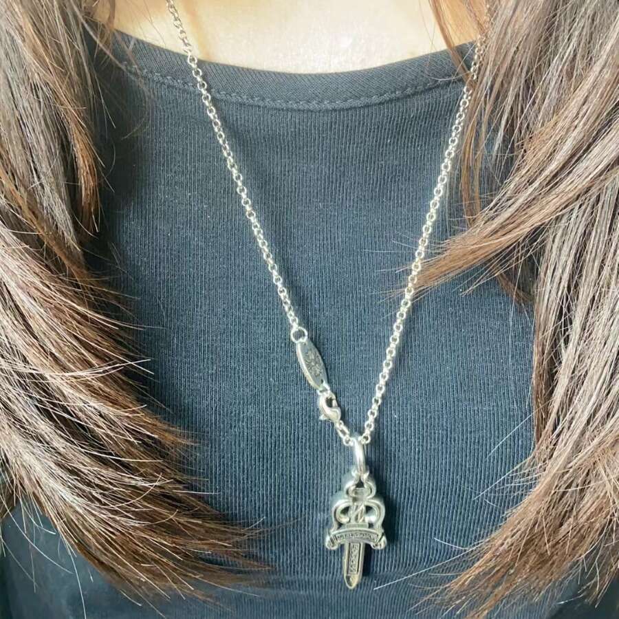 American Style Sword Fashion Necklace Simple High-end Vintage Heavy-duty Versatile Sweatshirt Choker