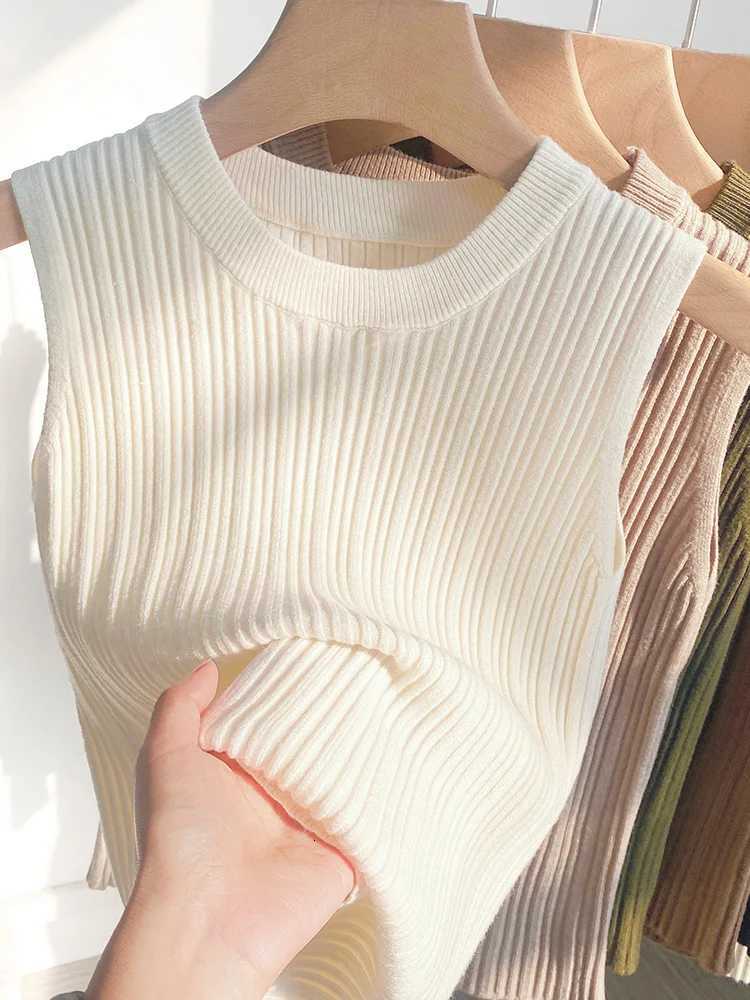 AOSSVIAO 2025 Korea Knitted Vests Women Top Oneck Solid Tank Blusas Y2K Summer New Fashion Female Sleeveless Casual Thin Tops Z250905