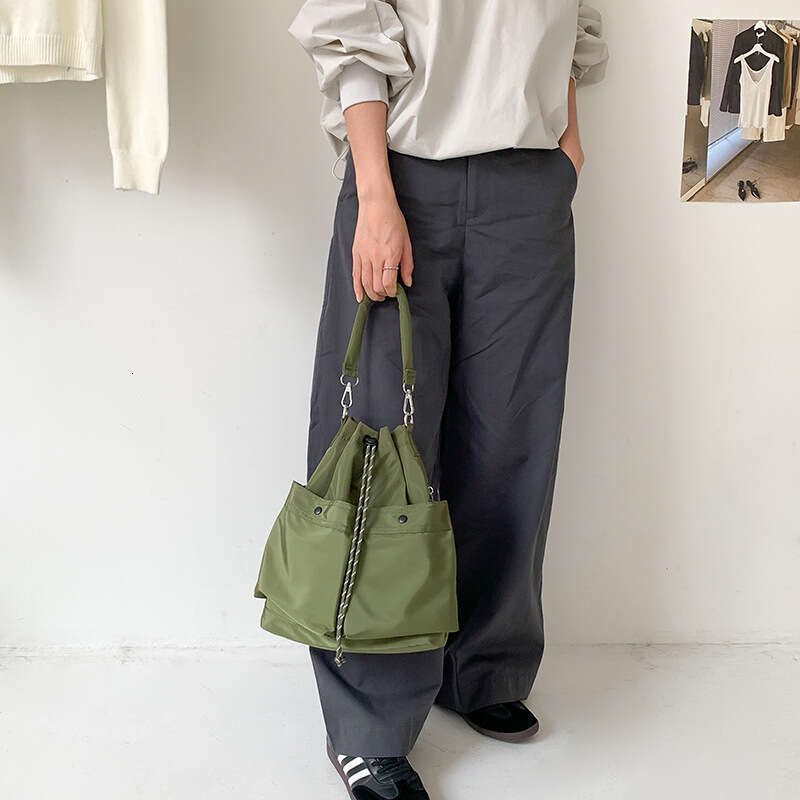 Nylon Commuter Tote for Women, Korean Japanese Style, 2025 Autumn and Winter New Drawstring Simple Versatile Shoulder Crossbody Bag
