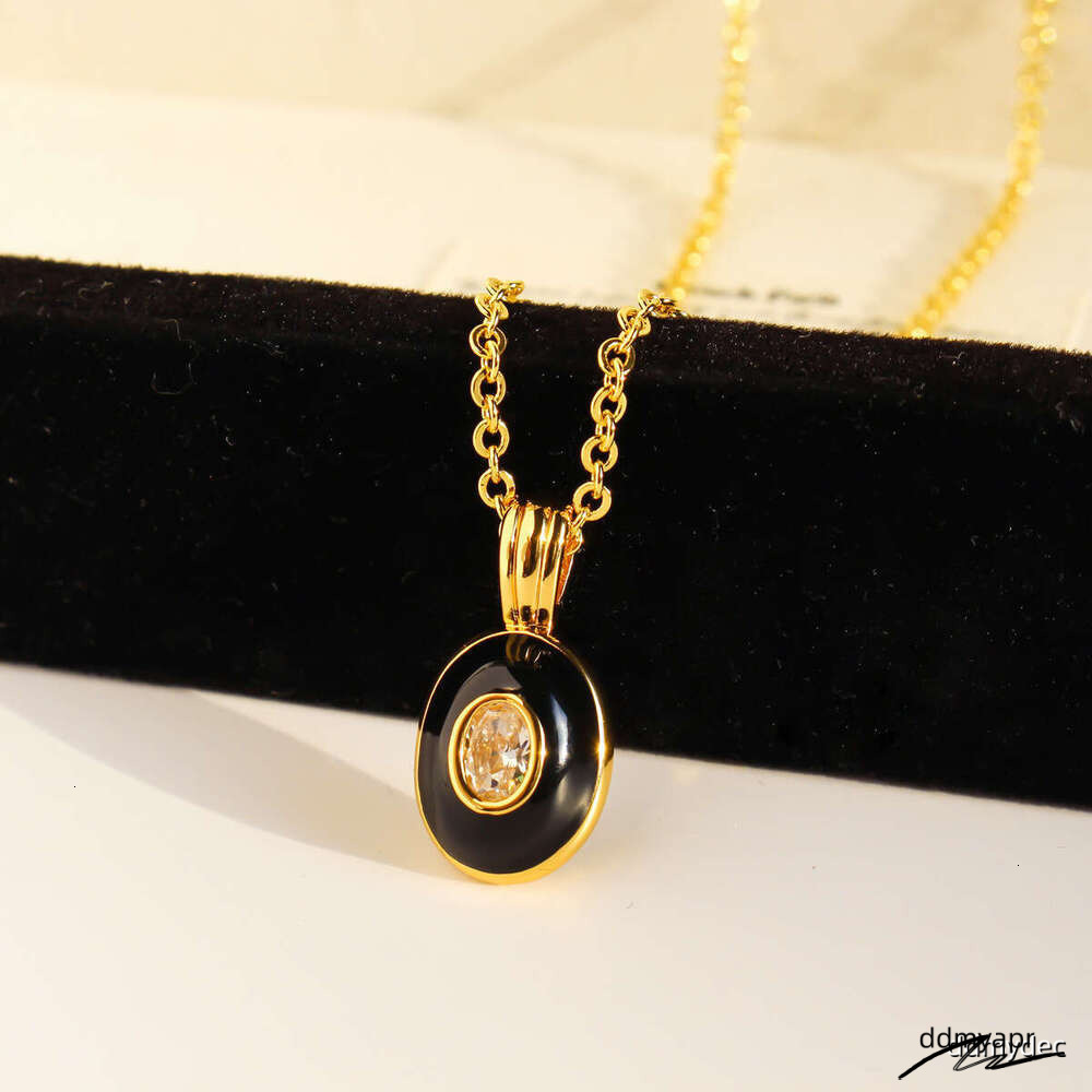 Niche High Quality Black Gold Enamel Glaze Oval Pendant Necklace Fashionable Zircon Layered Sweater Chain ddmydec 762 ddmydec