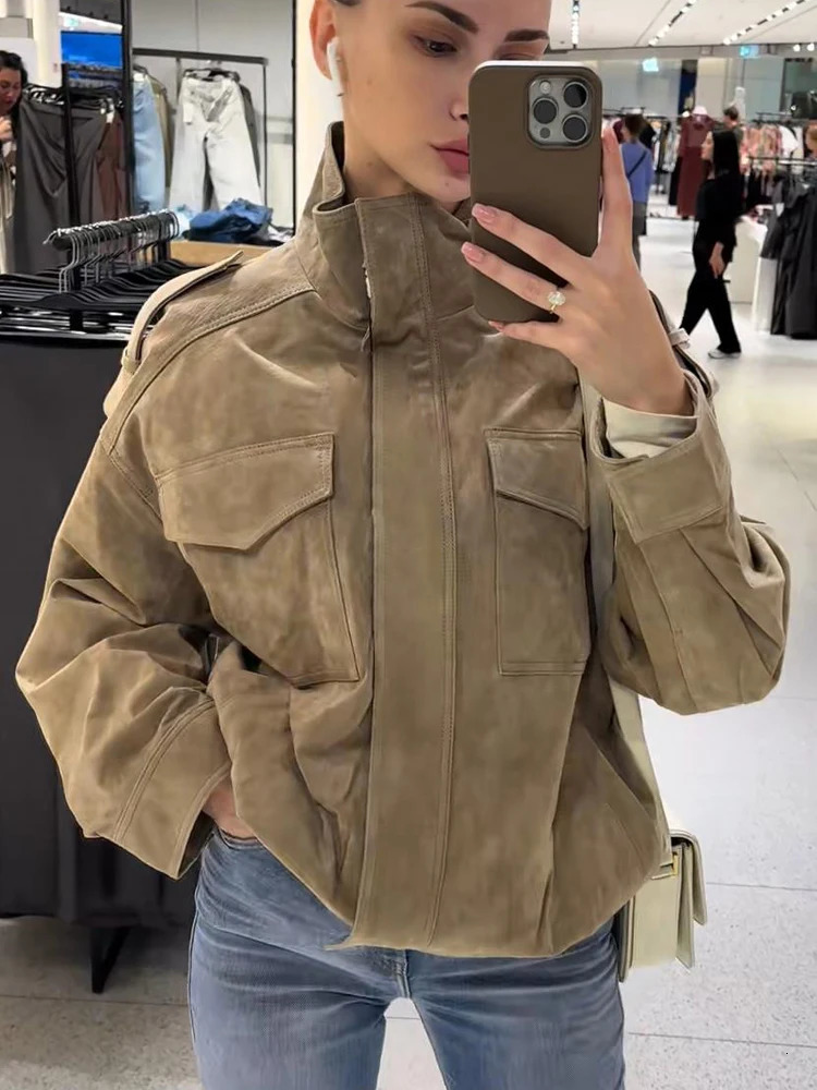 Autumn Winter Stand Collar Long Sleeve Jacket For Women Elegant Pocket Zipper Bomber Coat Female Chic Street Lady Outerwear 250905