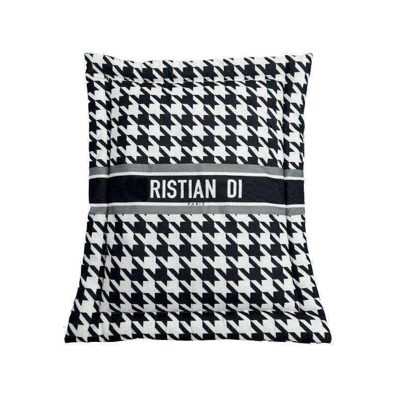 Designer Comfortable Kennel Pad Multi Purpose Bed for Small Dogs Cats Soft Dog Crate Mat Style Fashion Pets Accessories S Black M58 Free shipping