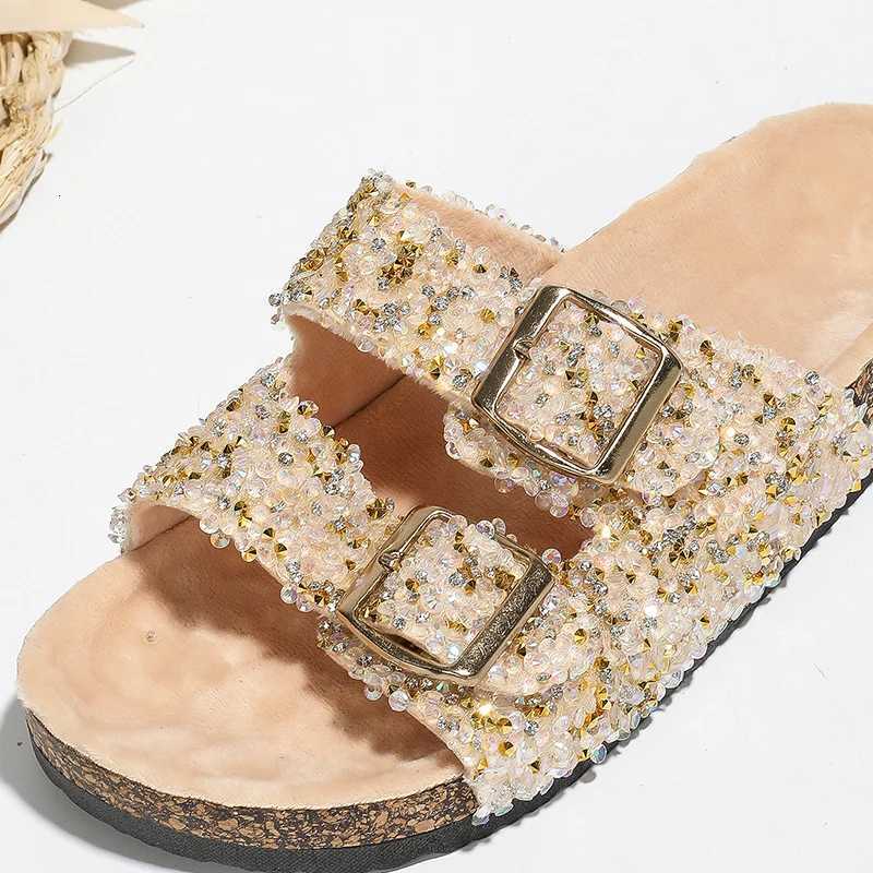 Double Metal New Fashion Buckle Diamond Sequins Slippers Home Leisure Beach Womens Flat Sandals for Fall and Winter Models W250905