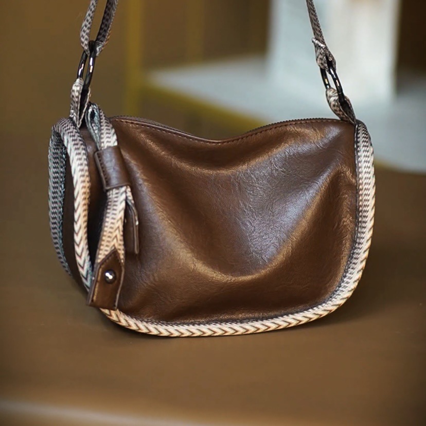 2025 New Style Bags Korean Trendy Small Square Dumpling-Style Shoulder Women's Crossbody Bag