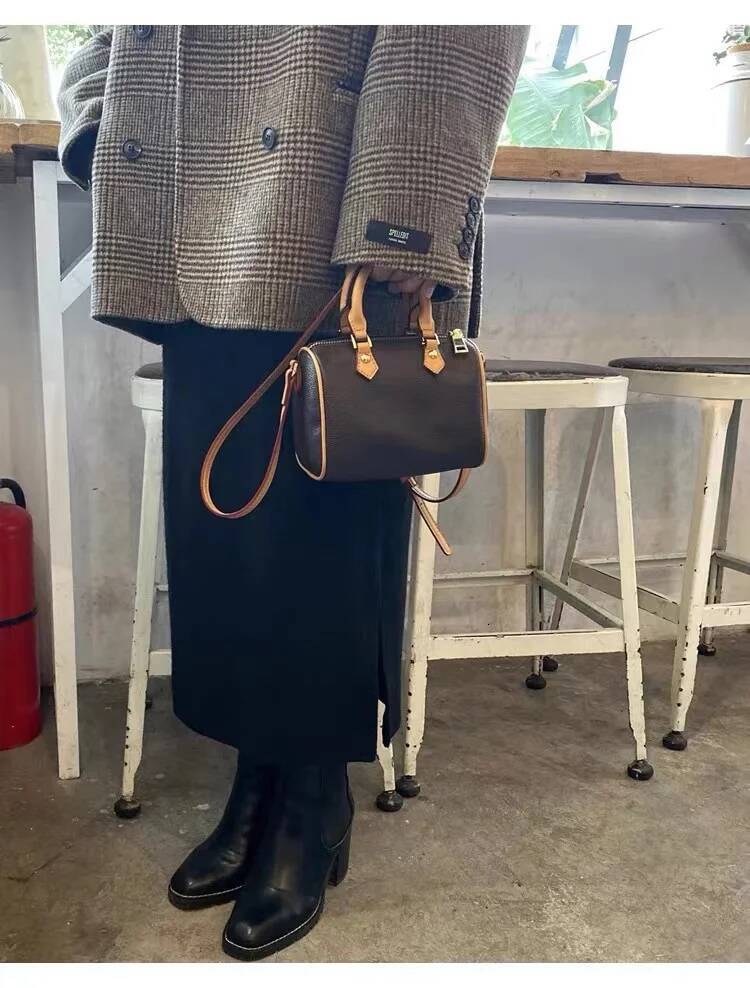 handbag, crossbody large capacity, spacious with detachable leather shoulder strap bag, luxurious design, trendy high-quality