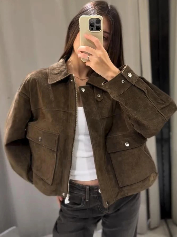 2025 Autumn Winter Brown Suede Bomber Jacket For Women Elegant Long Sleeve Zipper Lapel Coats Street Casual Lady Chic Outerwear 250904