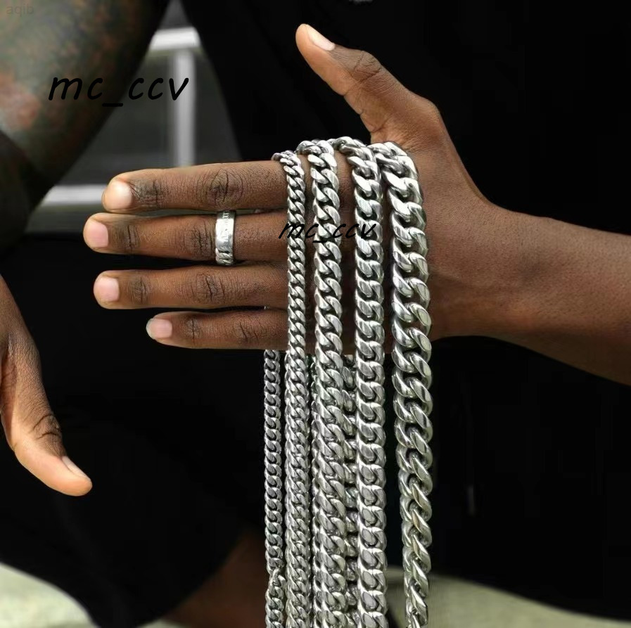 Foruixi Custom Moissanite Name Necklace Pendant Custom Cuban Link Name Necklace