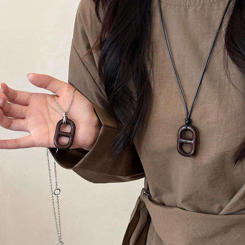 Pig Nose Pendant Leather Cord Necklace for Women, Niche Design Sweater Chain, Versatile and Elegant Sweatshirt Chain