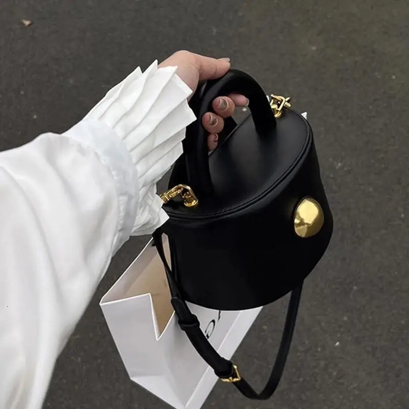 Textured Bucket Bolsos Mujer Trendy Hand Bag Ladies Crossbady Sac Femme Bags for Women Advanced Sense Bolsas 250903