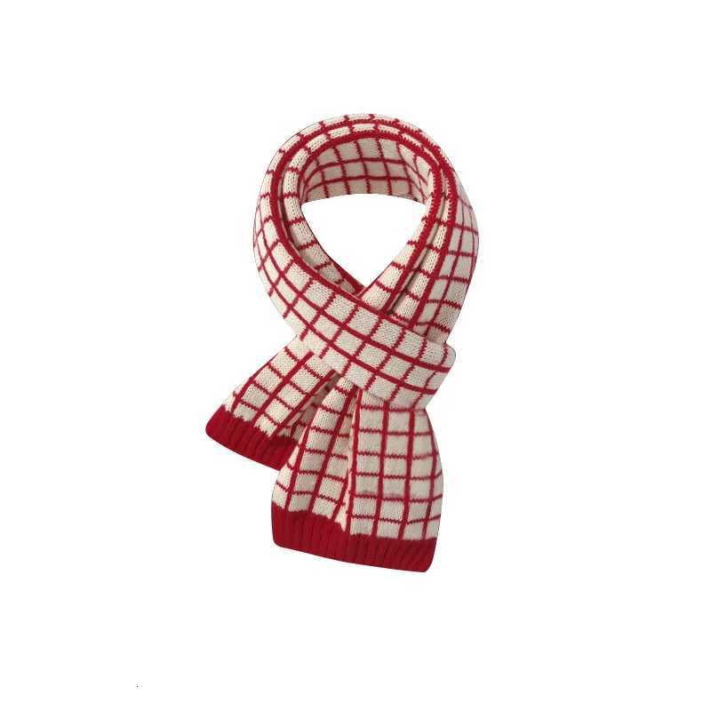 Scarf La Winter Warm Christmas Scarf New Years Gift Red Highend Childrens Knitted Bear Parentchild Party Collar GiftXJ250905